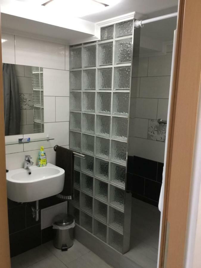 Varkerulet Apartman Sarvar Exterior photo